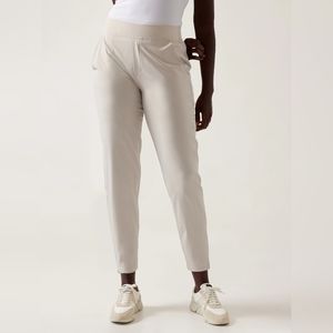 Athleta Brooklyn Ankle Pant in Abalone Grey Size 4